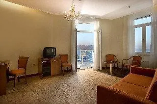 מלון Remisens Premium Ambasador 4*