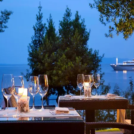 Отель Remisens Premium Ambasador 4*