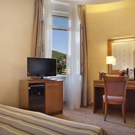 Remisens Premium Ambasador Опатия